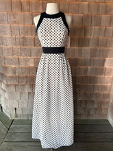 Load image into Gallery viewer, 1970s White &amp; Black Stars Maxi Dress