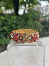 Load image into Gallery viewer, Vintage 1940s Czech Glass Bracelet with Gems