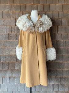 Vintage Lilli Ann Beige Wool Coat with Fur Collar and Cuffs
