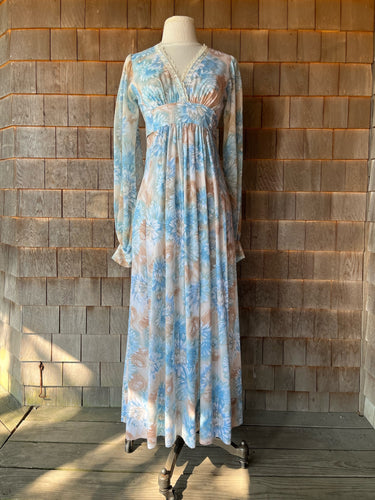 Vintage Floral Blue Angel Sleeve Maxi Dress