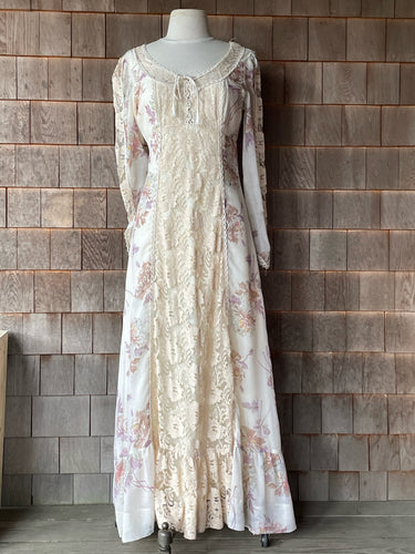 Vintage Young Innocent Beige Floral Boho Maxi